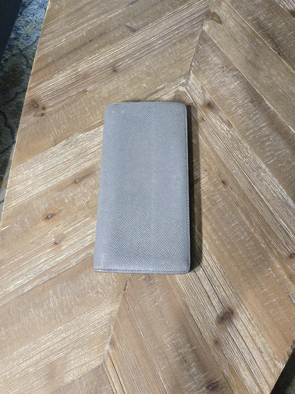 Authentic Louis Vuitton Taiga Brazza Long Wallet Gray Bifold